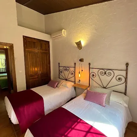 Complejo Rural Mirador De La Alcaidia Holiday home Hornachuelos
